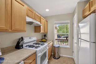 247 E Capital Ct, New Castle, CO 81647 - Photo 5