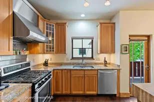 1017 Main St, Carbondale, CO 81623 - Photo 11