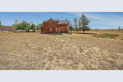 1105 S 5th Avenue, Craig, CO 81625 - Photo 3