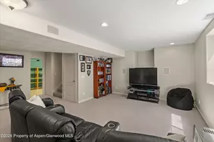 1026 Park W Dr, Glenwood Springs, CO 81601 - Photo 27