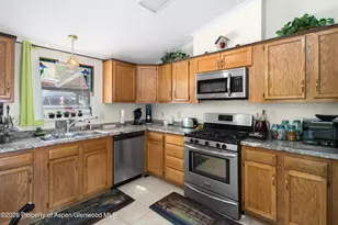 125 Center Dr, Glenwood Springs, CO 81601 - Photo 5