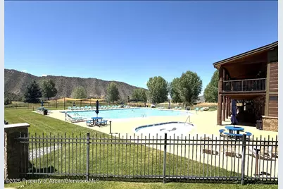 301 Thunderbird, New Castle, CO 81647 - Photo 9