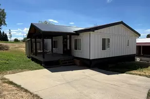 825 E 7th St, Craig, CO 81625 - Photo 3