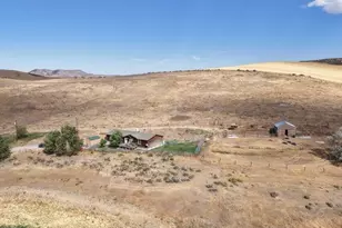 875 Johnson Rd, Craig, CO 81625 - Photo 3