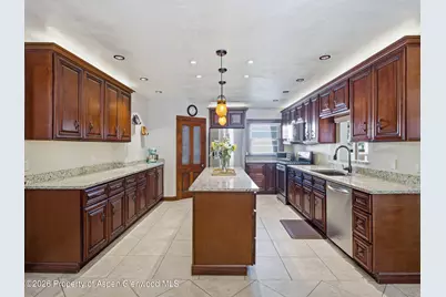 320 E 3rd Street, Rifle, CO 81650 - Photo 7