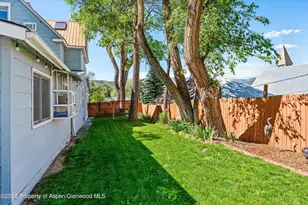 320 E 3rd St, Rifle, CO 81650 - Photo 31