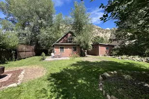 223 N 7th St, New Castle, CO 81647 - Photo 3