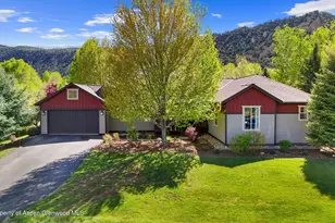 302 Silver Mountain Dr, Glenwood Springs, CO 81601 - Photo 1