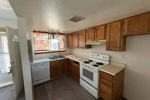 1030 E 7th St, Craig, CO 81625 - Photo 3