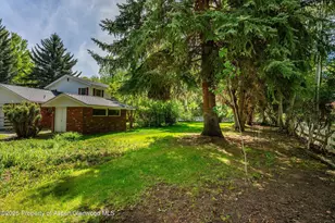 875 Bonita Dr, Aspen, CO 81611 - Photo 11