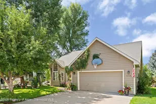 19 Eagles Nest Ct, Carbondale, CO 81623 - Photo 3