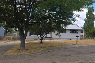 936 Colby Cir, Craig, CO 81625 - Photo 3