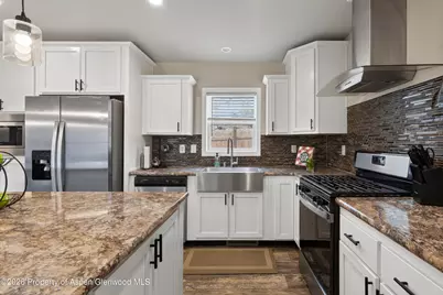 2432 Pioneer Way, Rifle, CO 81650 - Photo 7