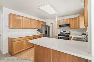 832 Donegan Rd, Glenwood Springs, CO 81601 - Photo 3