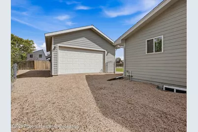918 Edelweiss Court, Rifle, CO 81650 - Photo 3