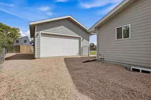 918 Edelweiss Ct, Rifle, CO 81650 - Photo 3