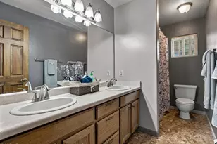 918 Edelweiss Ct, Rifle, CO 81650 - Photo 9