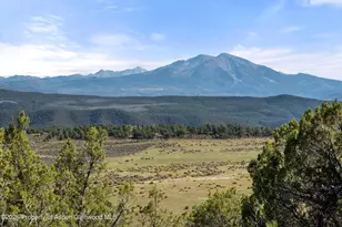 198 Crescent Ln, Glenwood Springs, CO 81601 - Photo 1