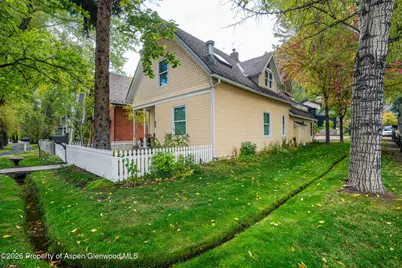 633 W Main Street, Aspen, CO 81611 - Photo 43