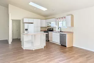 100 Juniper Ln, Battlement Mesa, CO 81635 - Photo 7