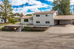 1108 Clarkson Ave, Rifle, CO 81650 - Photo 3