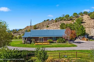 1073 Co Rd 260, Silt, CO 81652 - Photo 5