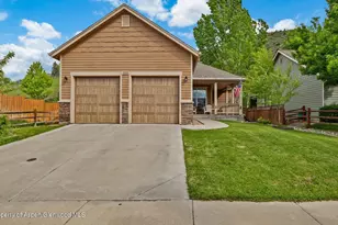 150 Castle Ct, New Castle, CO 81647 - Photo 1