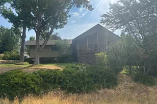 405 W Yale Cir, Glenwood Springs, CO 81601 - Photo 1