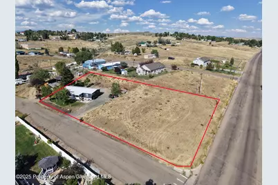 733 Prairie Avenue, Craig, CO 81625 - Photo 1