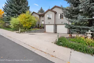 310 Mesquite Ct, New Castle, CO 81647 - Photo 1