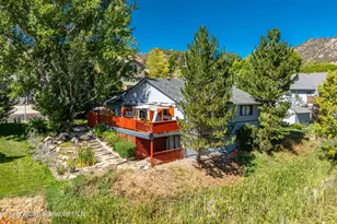 838 Mountain View Dr, New Castle, CO 81647 - Photo 1