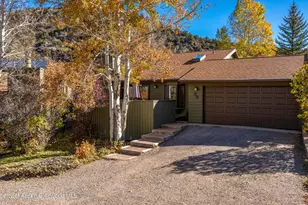 89 N Meadow View Ct, Glenwood Springs, CO 81601 - Photo 1