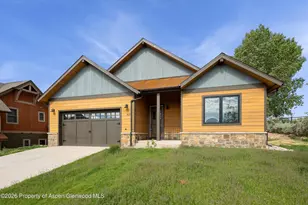 837 Ute Cir, New Castle, CO 81647 - Photo 1