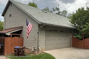 1075 Park W Dr, Glenwood Springs, CO 81601 - Photo 1
