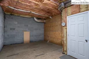 106 Hawthorne Rd, Beech Mountain, NC 28604 - Photo 25