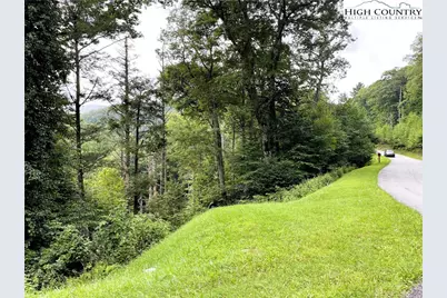 129 & 130 Firethorn Trail, Blowing Rock, NC 28605 - Photo 11