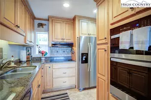 367 Skyleaf Dr, Sugar Mountain, NC 28604 - Photo 17