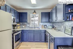 523 Pine Ridge Rd, Beech Mountain, NC 28604 - Photo 13