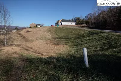 412 SE Huntington Woods Street, Lenoir, NC 28645 - Photo 5