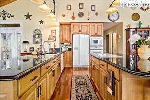 60 E Valley View Dr, Marion, NC 28752 - Photo 19