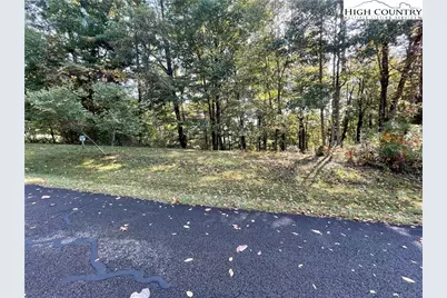 Tbd Autumn Run, West Jefferson, NC 28694 - Photo 3