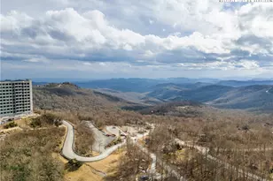 303 Sugar Top Dr, Sugar Mountain, NC 28604 - Photo 23