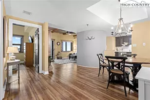 303 Sugar Top Dr, Sugar Mountain, NC 28604 - Photo 5