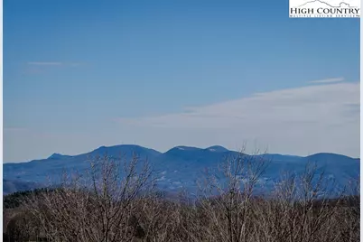 220 Northridge Road #25, Beech Mountain, NC 28604 - Photo 3