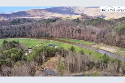 4 Venue Views Drive, Lansing, NC 28643 - Photo 3