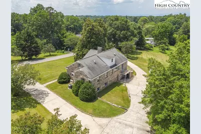 112 NE Bleynat Street, Valdese, NC 28690 - Photo 5