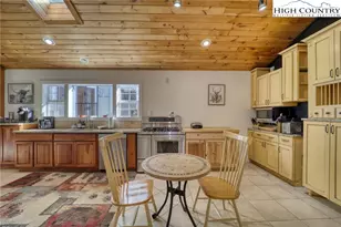 72 Arnett Rd, Banner Elk, NC 28604 - Photo 7