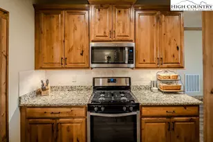 172 Vistas Wy, Banner Elk, NC 28604 - Photo 17