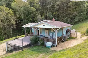 314 Andy Hicks Rd, Banner Elk, NC 28604 - Photo 3