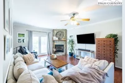 906 Long Hill Road, Pilot Mountain, NC 27030 - Photo 11